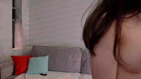 Mila online show from May 2026 03:39:02 PM