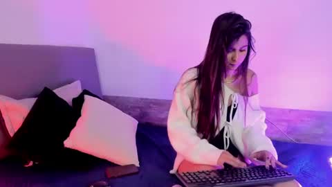 pixivee online show from July 2026 01:59:01 PM