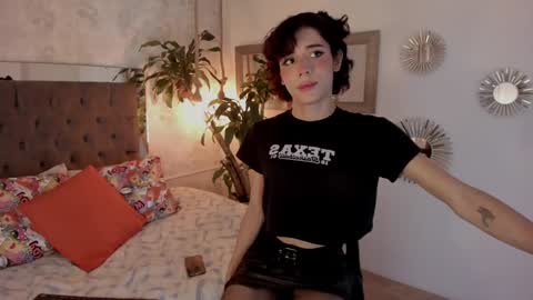 Snapshot of pixy_20 chatting on February 2025 04:48:01 AM cris online show from February 2025 04:48:01 AM