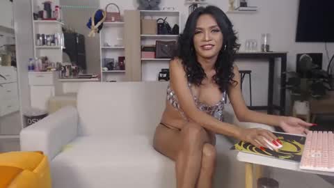 plasticgirll online show from December 2024 03:22:02 PM