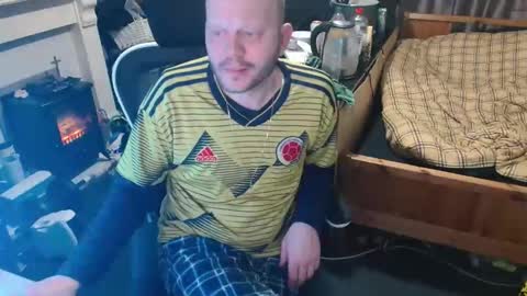 playboy_horny online show from November 2025 12:46:01 AM