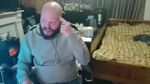 playboy_horny online show from April 2026 10:57:02 PM