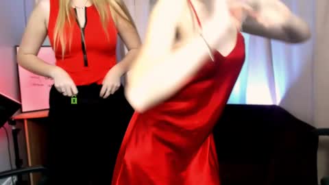 Sophie online show from January 2025 01:56:02 PM