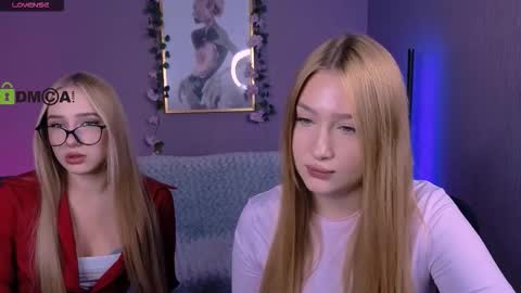 Sophie online show from December 2025 08:38:02 PM