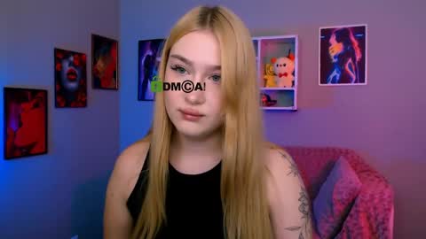 Sophie online show from May 2026 07:12:01 PM