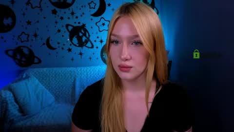 Sophie online show from June 2026 07:27:02 PM