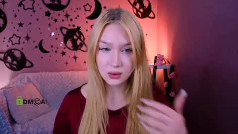 Sophie online show from June 2026 07:14:01 PM