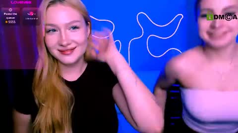 Sophie online show from June 2026 07:35:02 PM