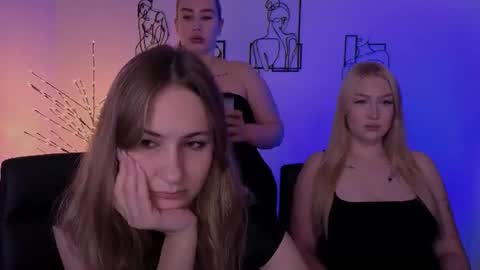 Sophie online show from July 2026 07:09:01 PM