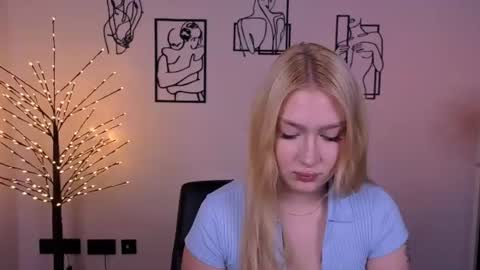 Sophie online show from July 2026 07:45:01 PM