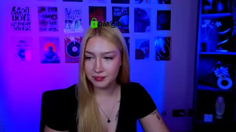 Sophie online show from July 2026 07:23:02 PM
