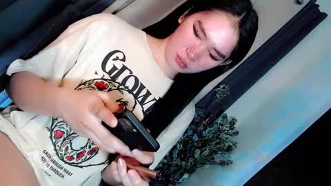 Snapshot of playfulcock69_kate chatting on April 2026 04:02:02 AM kate online show from April 2026 04:02:02 AM