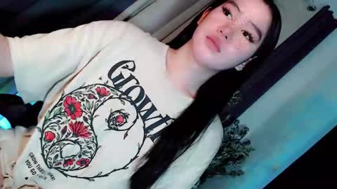 Snapshot of playfulcock69_kate chatting on April 2026 01:03:01 AM kate online show from April 2026 01:03:01 AM