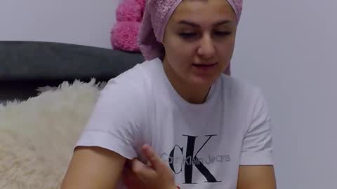 PlayfulNicole online show from April 2026 05:19:08 AM