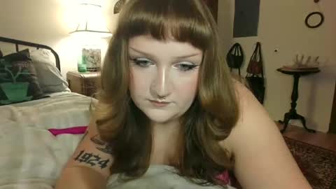 playfulxxcutie online show from May 2026 06:48:01 PM