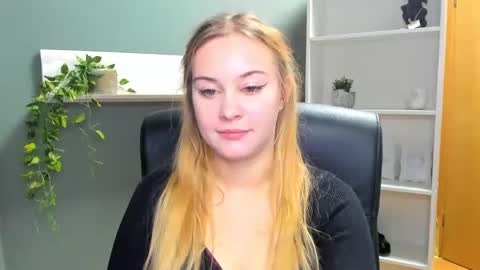 Valeria online show from January 2025 10:50:02 AM