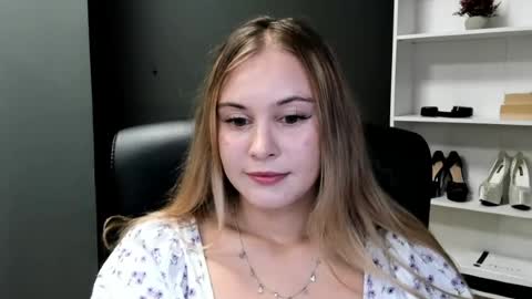 Snapshot of playgirl_valeria chatting on July 2026 01:29:02 PM Valeria online show from July 2026 01:29:02 PM