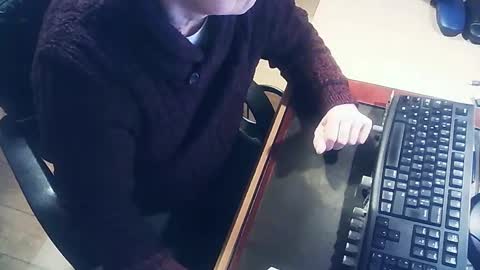 Snapshot of playingch chatting on February 2026 08:20:01 AM littlenounours online show from February 2026 08:20:01 AM