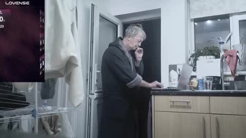 Snapshot of playme828530 chatting on November 2025 04:24:02 AM Play Me online show from November 2025 04:24:02 AM