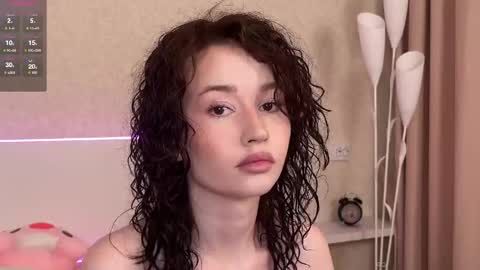 Simona and Bonnie online show from April 2026 03:21:02 PM