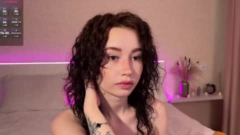 Simona and Bonnie online show from May 2026 02:44:02 PM