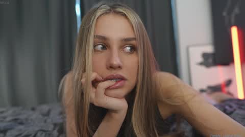 21 y.o Mila online show from February 2026 06:26:01 AM