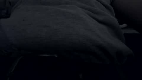 Hello ask me  . Im glad  to see you here in my room. Welcome PVT is open online show from September 2025 03:46:02 PM