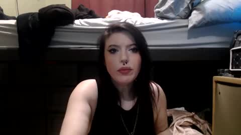 pleasantdinosaurus7537 online show from November 2025 07:29:01 AM