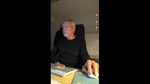 Snapshot of pleasedominateme chatting on January 2025 05:24:02 PM Pleasedominateme online show from January 2025 05:24:02 PM