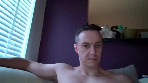 Snapshot of ploki2000 chatting on January 2025 01:59:01 PM Kevin online show from January 2025 01:59:01 PM