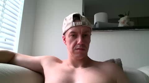 Snapshot of ploki2000 chatting on September 2025 11:31:02 AM Kevin online show from September 2025 11:31:02 AM