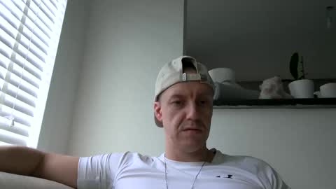 Snapshot of ploki2000 chatting on November 2025 03:14:02 PM Kevin online show from November 2025 03:14:02 PM