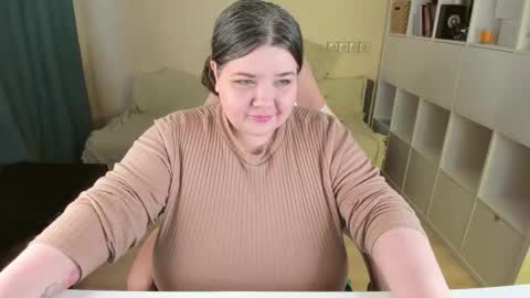 Snapshot of plum_pie__ chatting on March 2026 07:43:01 AM Alice online show from March 2026 07:43:01 AM