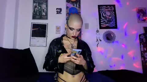    online show from October 2025 01:16:02 AM