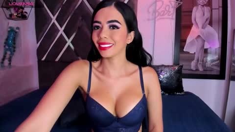 Snapshot of pocahontasweetss chatting on November 2025 02:30:01 PM I dream of having many followers online show from November 2025 02:30:01 PM