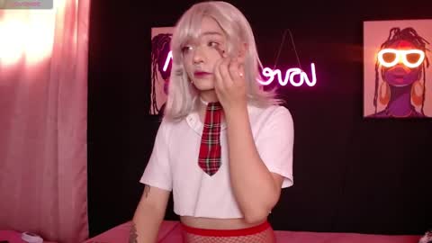 Snapshot of poison__luna chatting on November 2025 05:03:02 PM Luna online show from November 2025 05:03:02 PM