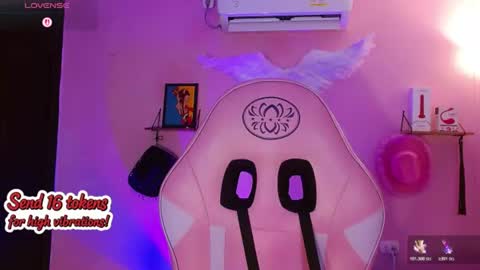 poison_liv online show from June 2026 01:13:01 PM