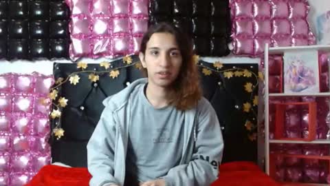 Snapshot of poisondost_hot chatting on February 2025 03:51:02 PM Aleja online show from February 2025 03:51:02 PM