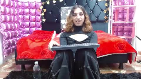 Snapshot of poisondost_hot chatting on February 2025 11:55:01 PM Aleja online show from February 2025 11:55:01 PM