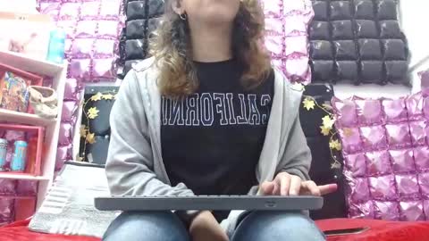 Aleja online show from October 2025 12:15:01 PM