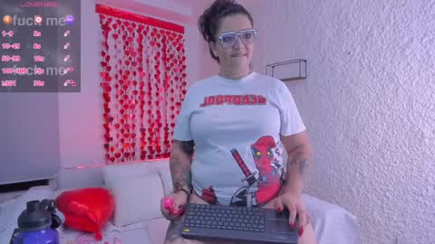 poisson_ivy_ online show from February 2025 04:16:02 AM