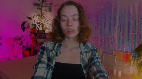 Snapshot of poli__ chatting on December 2024 09:15:01 PM Martha online show from December 2024 09:15:01 PM