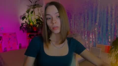 Snapshot of poli__ chatting on December 2024 09:28:01 PM Martha online show from December 2024 09:28:01 PM