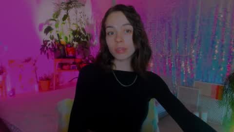 Snapshot of poli__ chatting on December 2024 12:14:02 AM Martha online show from December 2024 12:14:02 AM