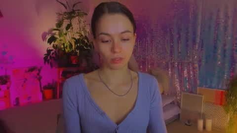 Snapshot of poli__ chatting on December 2024 02:10:01 PM Martha online show from December 2024 02:10:01 PM