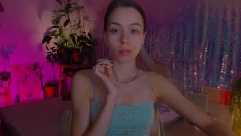 Snapshot of poli__ chatting on January 2025 09:00:02 PM Martha online show from January 2025 09:00:02 PM