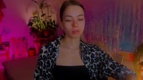 Snapshot of poli__ chatting on January 2025 09:02:01 PM Martha online show from January 2025 09:02:01 PM