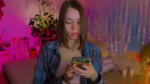 Snapshot of poli__ chatting on January 2025 02:21:01 PM Martha online show from January 2025 02:21:01 PM