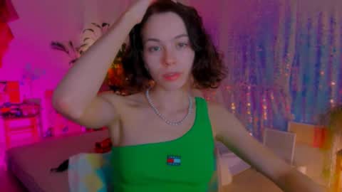 Snapshot of poli__ chatting on February 2025 10:43:01 PM Martha online show from February 2025 10:43:01 PM