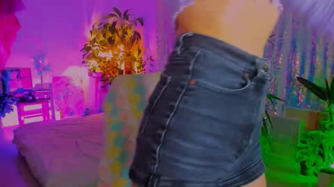 Snapshot of poli__ chatting on September 2025 06:08:02 PM Martha online show from September 2025 06:08:02 PM